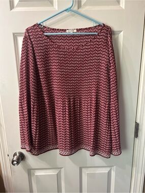 Women’s Max Studio red Patterned Long-Sleeve blouse